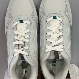 Fila Men's Gray and White Sneakers